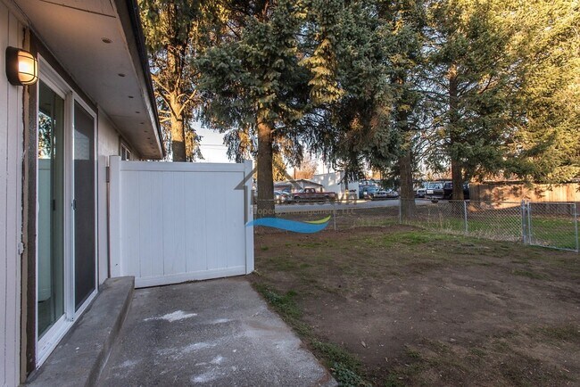 Foto del edificio - 2850 N Francis St