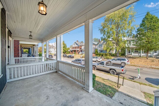 Foto del edificio - 5 Bedroom Right off of High St - OSU Campus