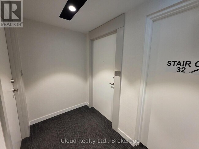 Photo du bâtiment - 99 Broadway Ave