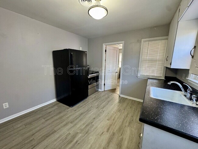 Foto del edificio - 307 Prairie St