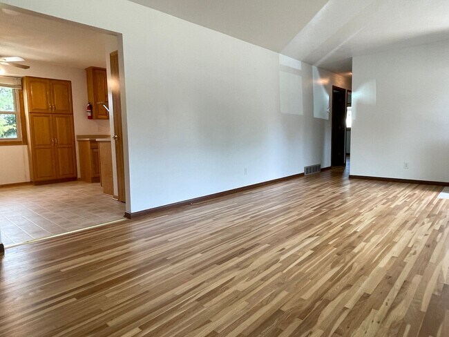 Building Photo - Single Family Home, Re Finished Hardwood F...