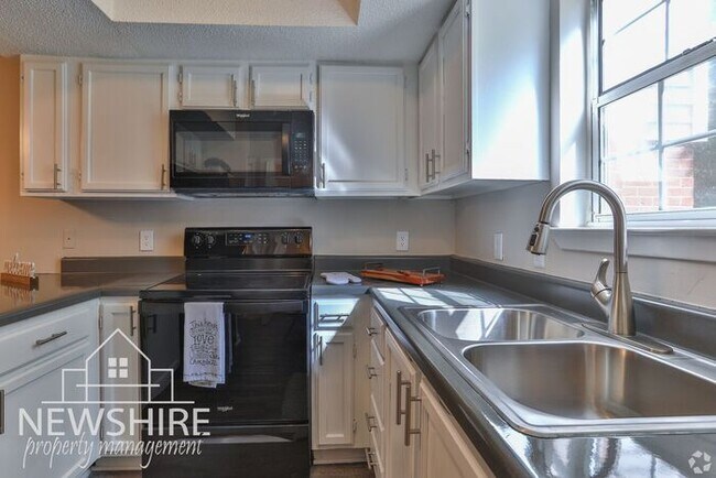 Foto del edificio - One Bedroom and Two Bedroom Spacious Town Homes at The Orchard!