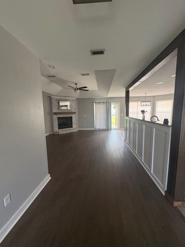 Building Photo - Wood Creek Subdivision!!  Close to Ft Novo...