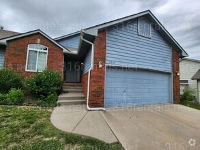Building Photo - 6019 E Ironhorse Cir