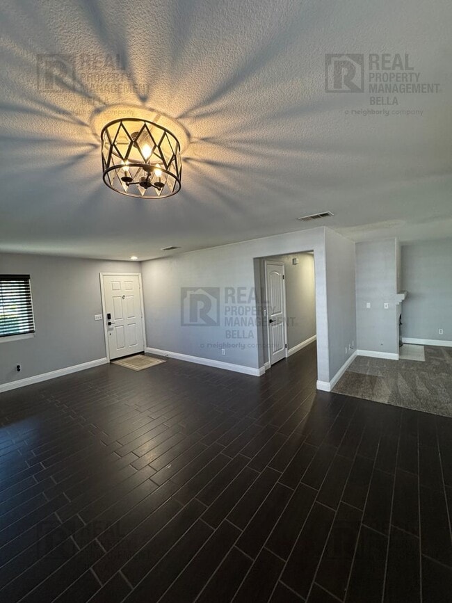 Building Photo - 23694 Canyon Heights Dr