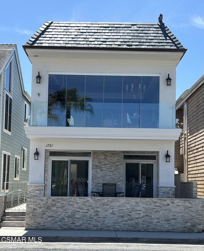 Primary Photo - 1721 W Balboa Blvd