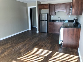 Building Photo - 24 Sugar Maple Ln