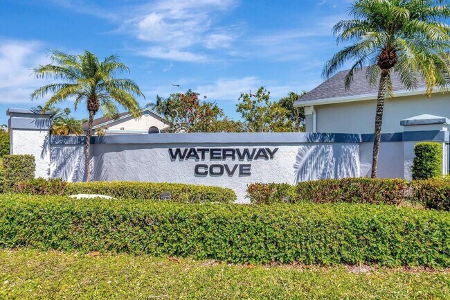 Foto del edificio - 1439 Waterway Cove Dr