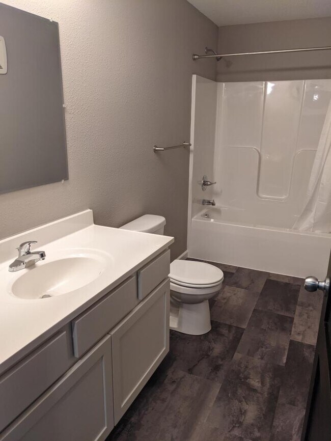 Foto del edificio - 2 bedroom in Albert Lea MN 56007