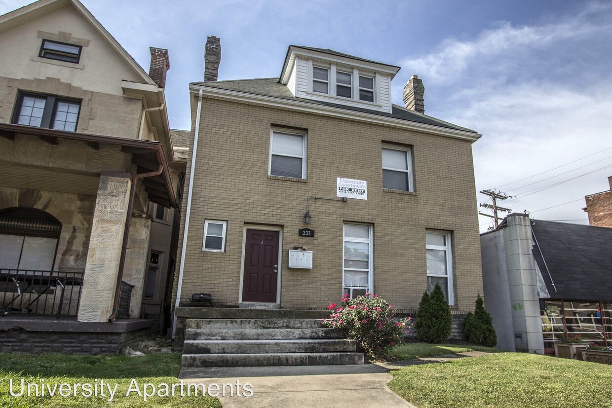 Primary Photo - 233 King Ave