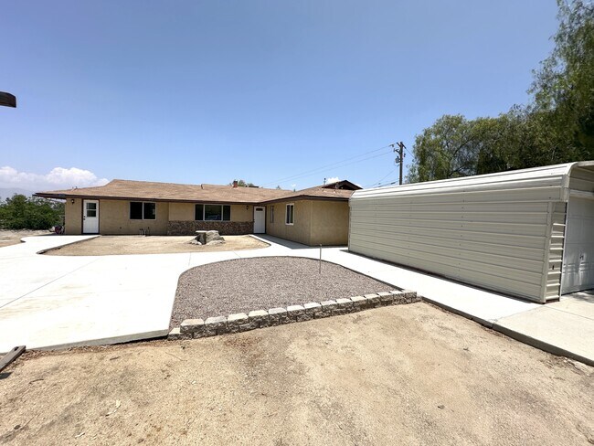 Building Photo - 27289 San Jacinto St