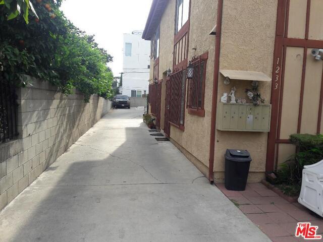 Foto del edificio - 1233 Tamarind Ave