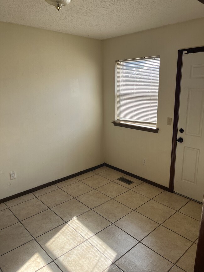 Photo - 944 SW 98th St House