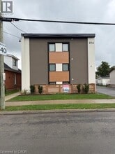 Building Photo - 816 Concession St