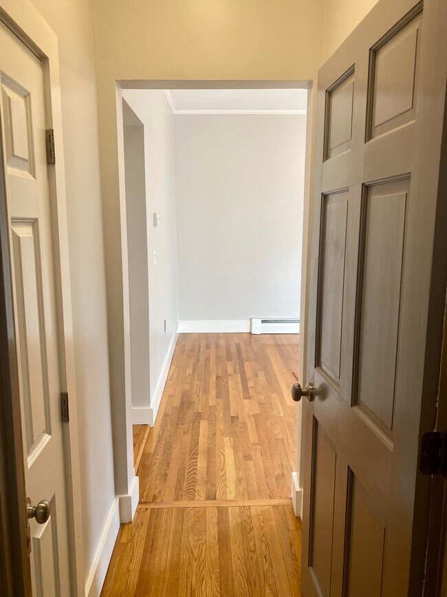 Building Photo - 64 Fulkerson St