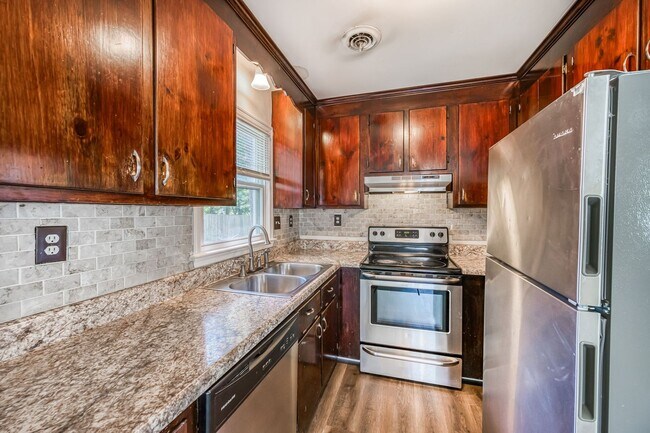 Foto del edificio - Chesterfield Ranch Home Available