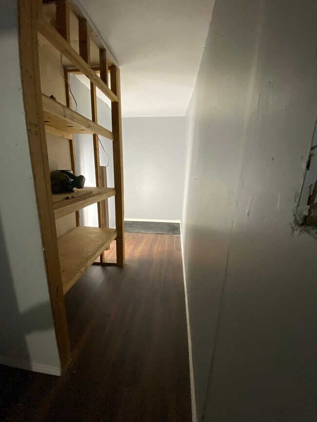 Storage - 1458 Blaine Dr