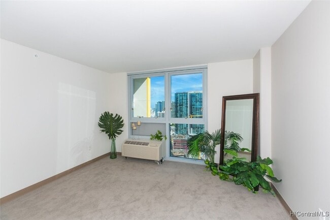 Photo - 988 Halekauwila St House