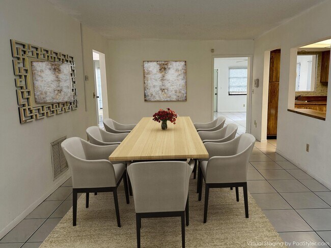 Foto del edificio - 6049 Olivewood Cir