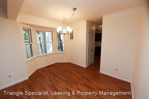 Building Photo - 3 br, 2.5 bath House - 6679 English Ivy Lane