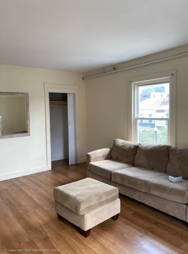 Foto del edificio - 60 Main St