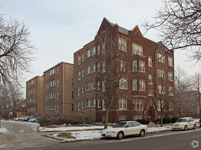 Building Photo - Seward Gardens