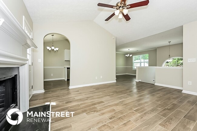 Building Photo - 350 Summer Hill Cir