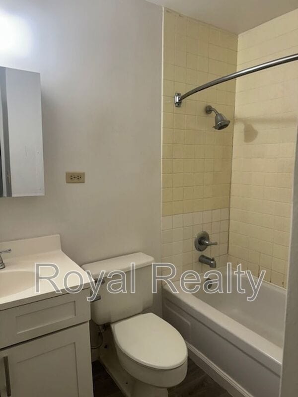 Building Photo - 5122 Likini St