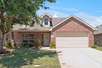 Building Photo - 9704 Sleepy Hollow Dr