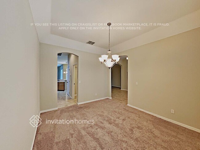 Building Photo - 2627 Spicebush Loop