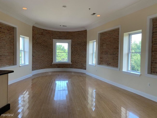 Foto del edificio - 52 Quincy Pl NW