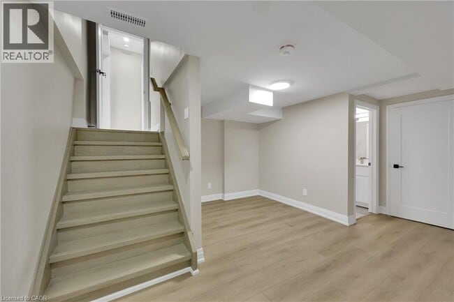 Photo du bâtiment - 2091 Bridge Rd