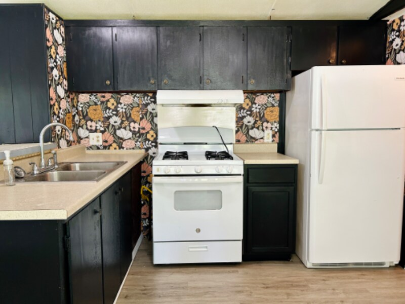 Primary Photo - 115-191 Lindenview Cir
