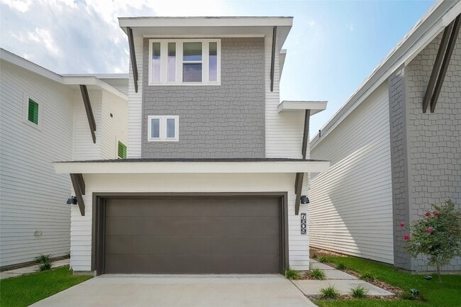 Photo - 7609 Victory Reserve St House