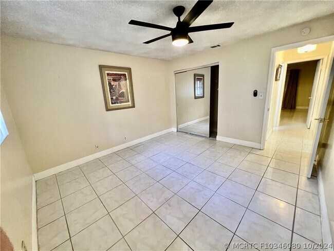Foto del edificio - 10911 NW 45th St