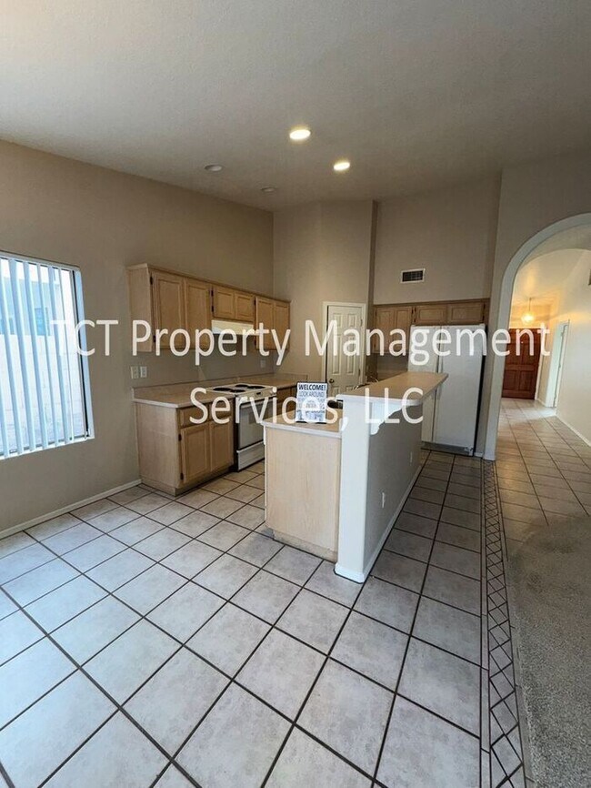 Foto del edificio - Great Home In Val Vista Lakes!