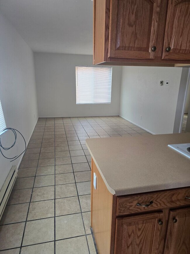 Building Photo - 920 N Belvedere Ave