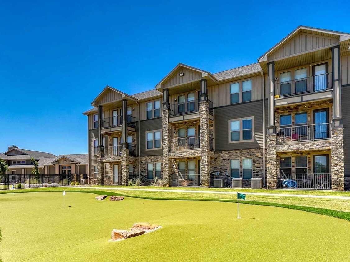 Advenir at Legado Ranch Apartments in Odessa, TX