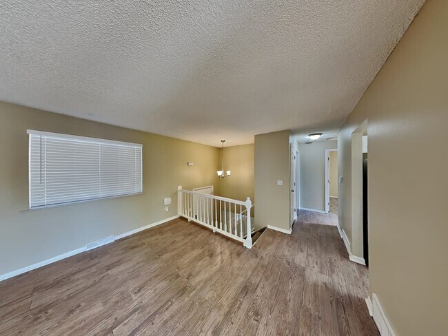 Building Photo - 8420 W 91st Ave
