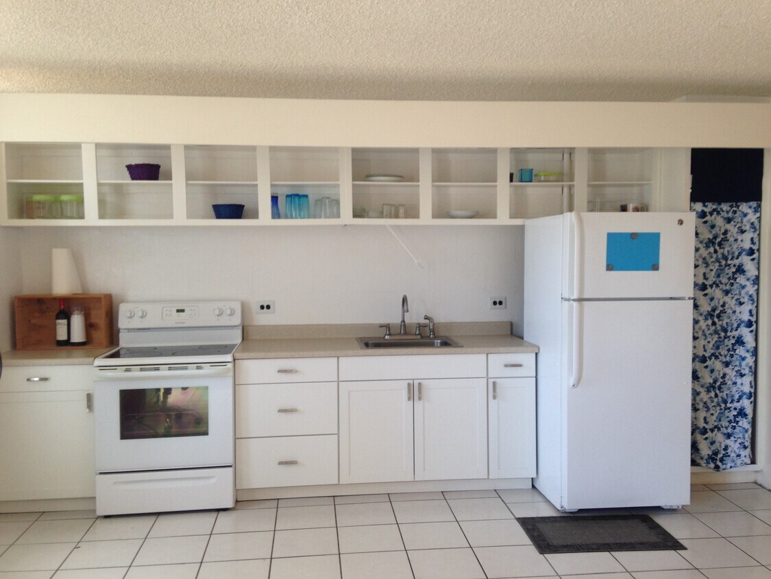 Kitchen/Opening Shelving/Covered closet and highest shelf - 1714 Anapuni St