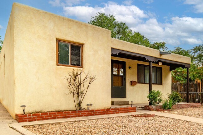 Foto del edificio - Original Stamm Home in South Capital District