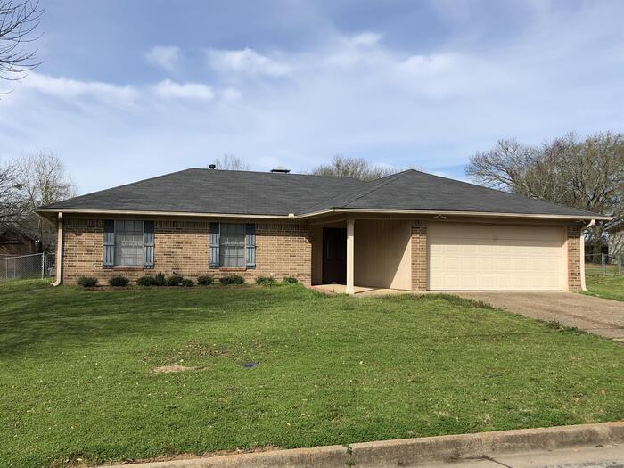 Primary Photo - 16724 Timberridge Dr