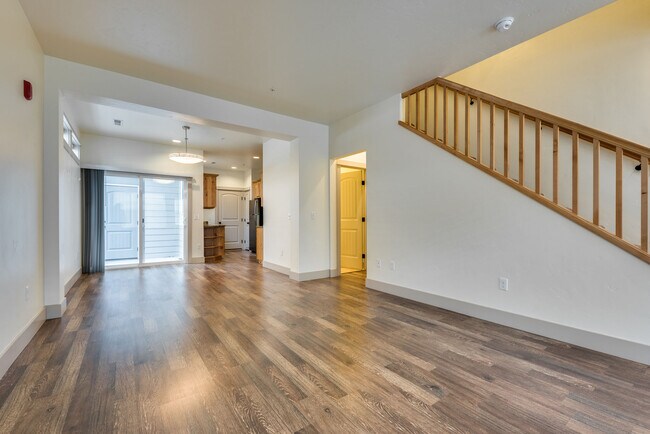 Building Photo - 2284 E Walling Dr