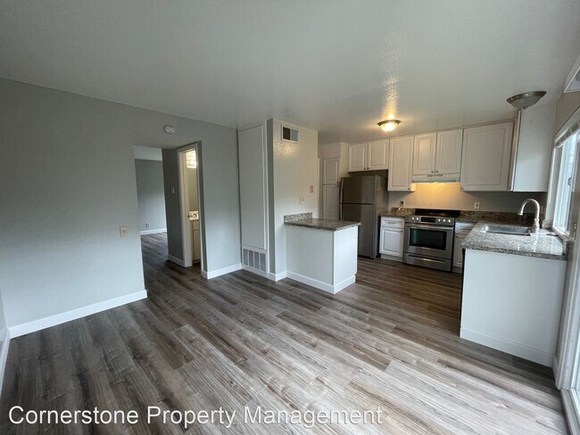 Building Photo - 3 br, 1.5 bath House - 2257 Warfield Way  #D