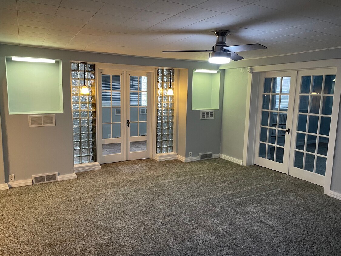 Living Room - 2035 S 50th St