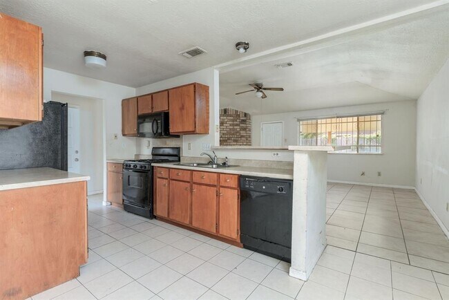 Foto del edificio - 3318 Creek Grove Dr