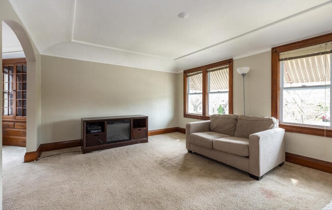 Building Photo - 2664 N 61st St