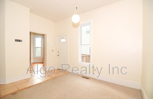 Foto del edificio - 1015 13th Ave SE