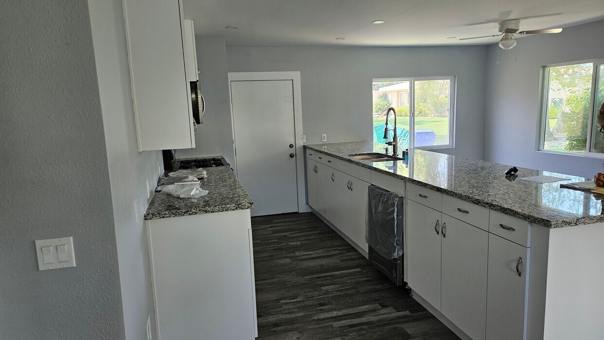 27560 Violin Canyon Rd, Castaic, CA 91384 House for Rent in Castaic