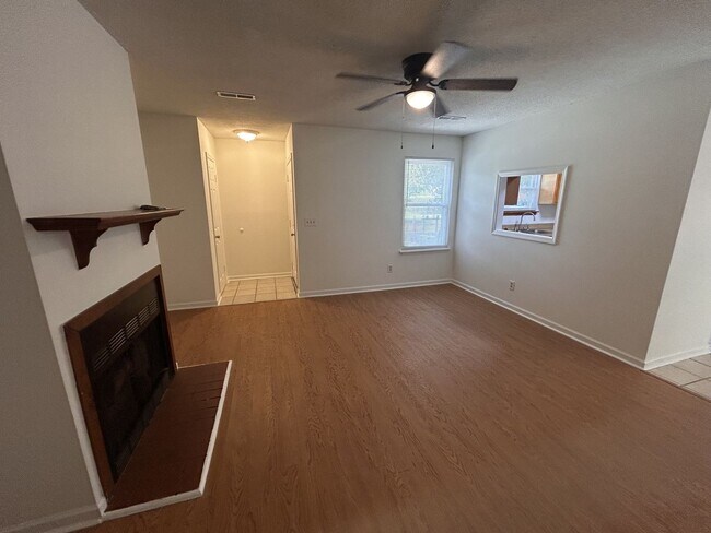 Foto del edificio - Affordable 2BR Duplex in Ladson!